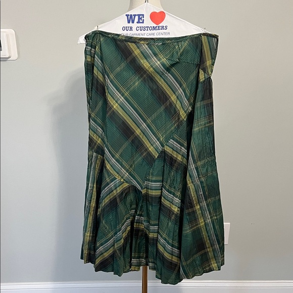Tapemeasure Dresses & Skirts - Green Plaid A-Line Midi Skirt with Flattering Panels